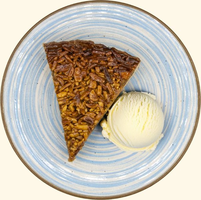 Tarte de Amêndoa com Bola de Gelado